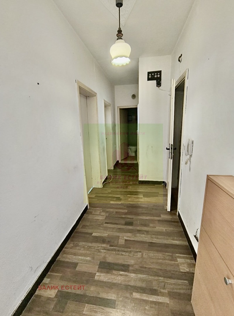 Продава 3-СТАЕН, гр. Добрич, Център, снимка 7 - Апартаменти - 50133536