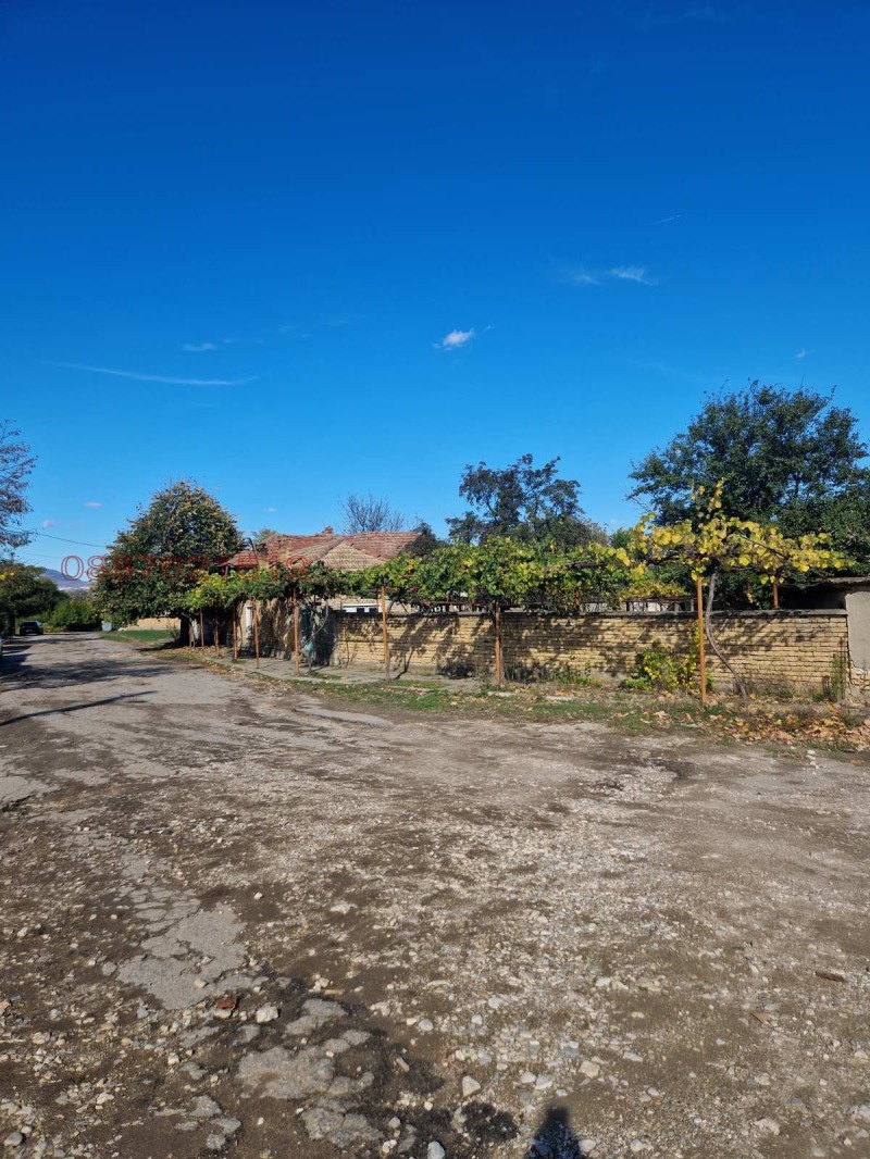 Продава КЪЩА, с. Салманово, област Шумен