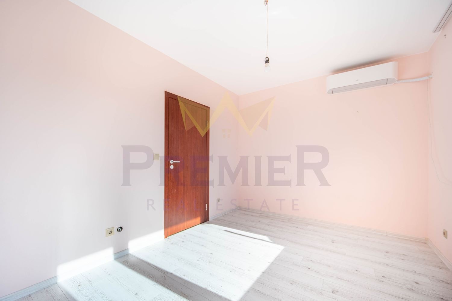 Продава 3-СТАЕН, гр. Варна, м-т Долна Трака, снимка 3 - Апартаменти - 53724102