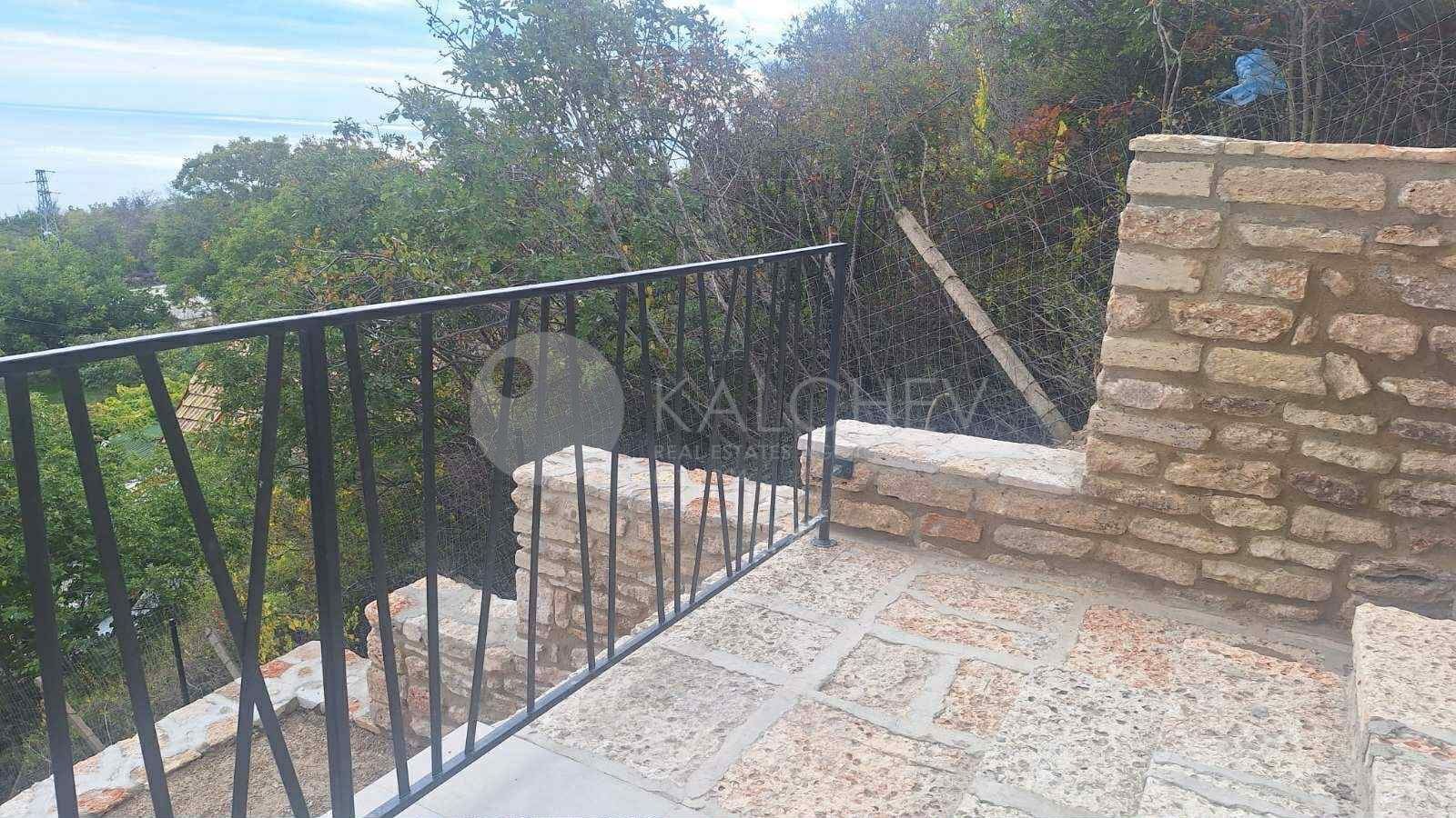 Продава КЪЩА, гр. Балчик, област Добрич, снимка 15 - Къщи - 54252459