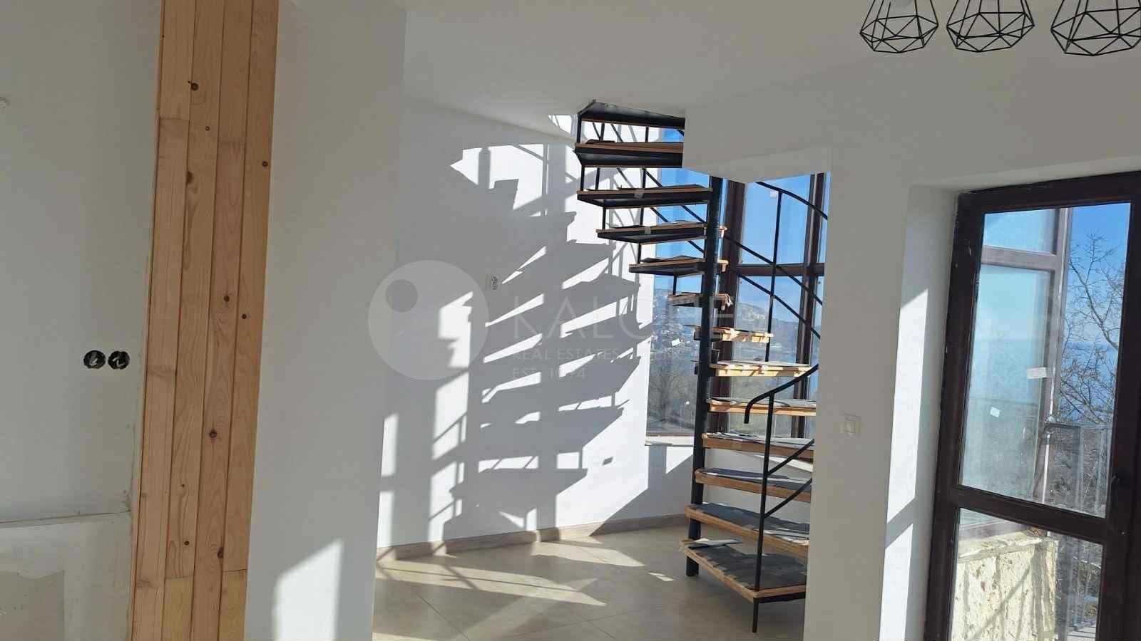 Продава КЪЩА, гр. Балчик, област Добрич, снимка 6 - Къщи - 54252459