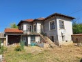 Продава КЪЩА, област Пазарджик, с. Блатница • 28000 € / 54763.24 лв. • 93121919 1