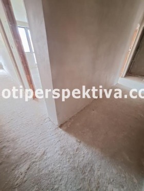 3-стаен град Пловдив, Кючук Париж 8