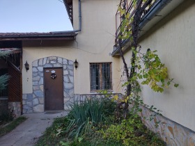 Casa Pancharevo, Sofia 1