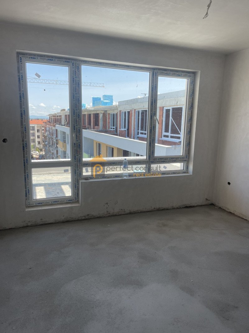 Продава  2-стаен град Пловдив , Южен , 67 кв.м | 48045903
