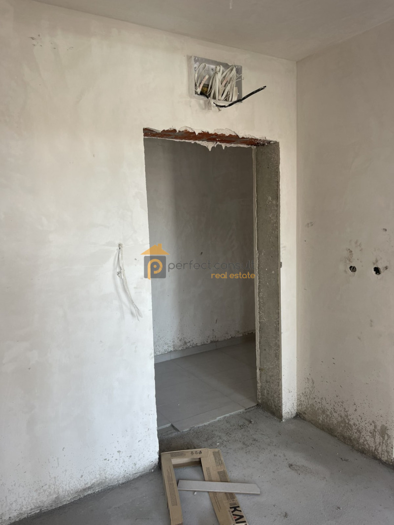 Продава  2-стаен град Пловдив , Южен , 67 кв.м | 48045903 - изображение [13]