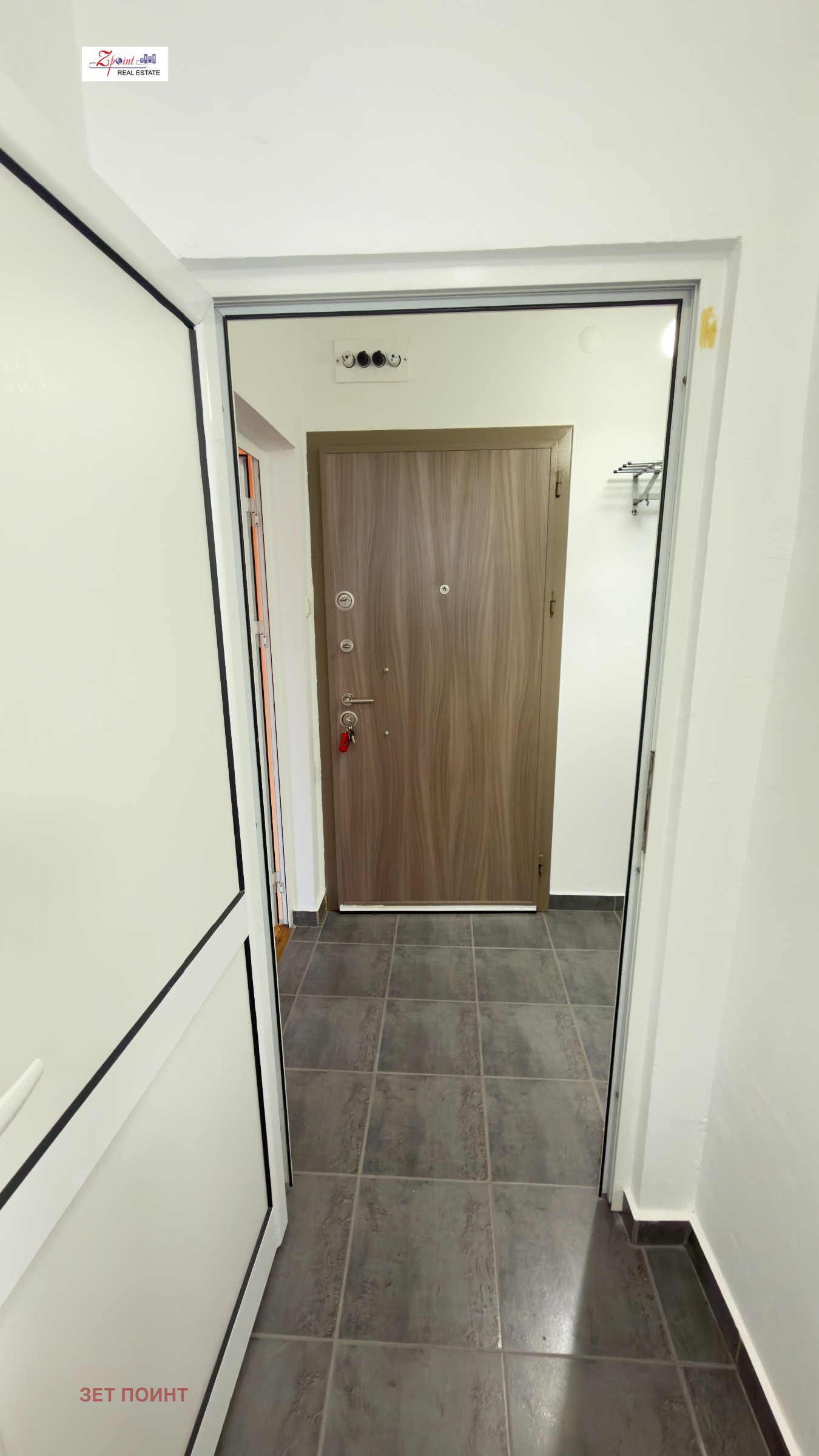 Продава ЕТАЖ ОТ КЪЩА, гр. София, област София-град, снимка 6 - Етаж от къща - 53994345