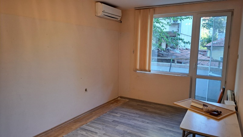 Zu verkaufen  2 Schlafzimmer Plowdiw , Kjutschuk Parisch , 90 qm | 32110262 - Bild [9]