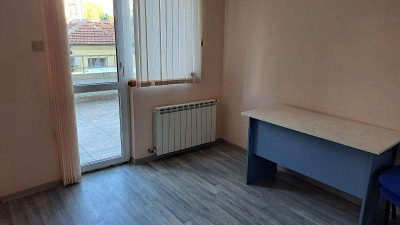 For Sale  2 bedroom Plovdiv , Kyuchuk Parizh , 90 sq.m | 32110262 - image [7]