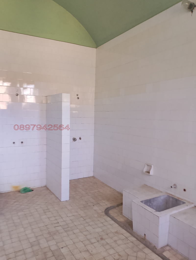 Продава КЪЩА, с. Средно градище, област Стара Загора, снимка 5 - Къщи - 52781444