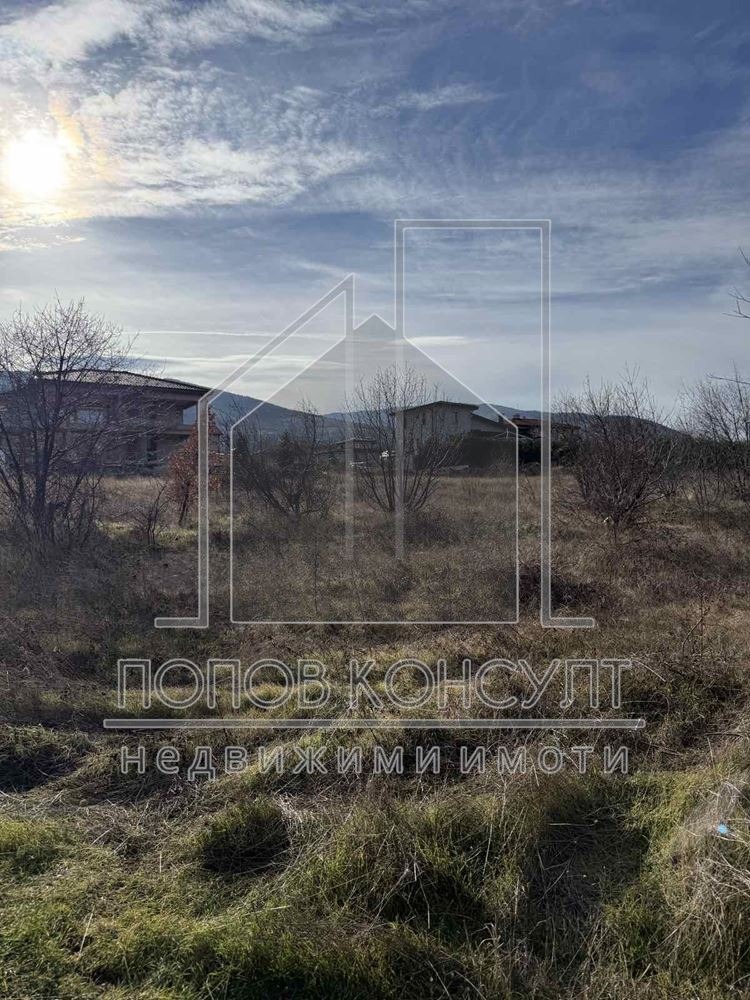 Продава ПАРЦЕЛ, с. Брестник, област Пловдив