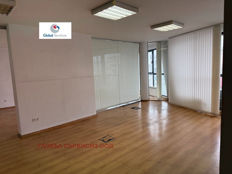 Продава 4-СТАЕН, гр. София, Медицинска академия