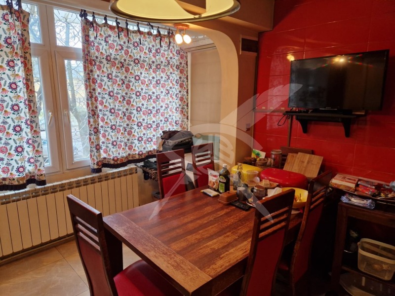 Продава МНОГОСТАЕН, гр. София, Илинден, снимка 3 - Апартаменти - 53539850