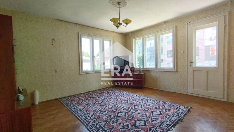 Продава  Етаж от къща град Силистра , Мджиди Табия , 91 кв.м | 24952989 - изображение [2]