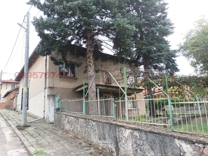 Продава КЪЩА, гр. София, с. Подгумер