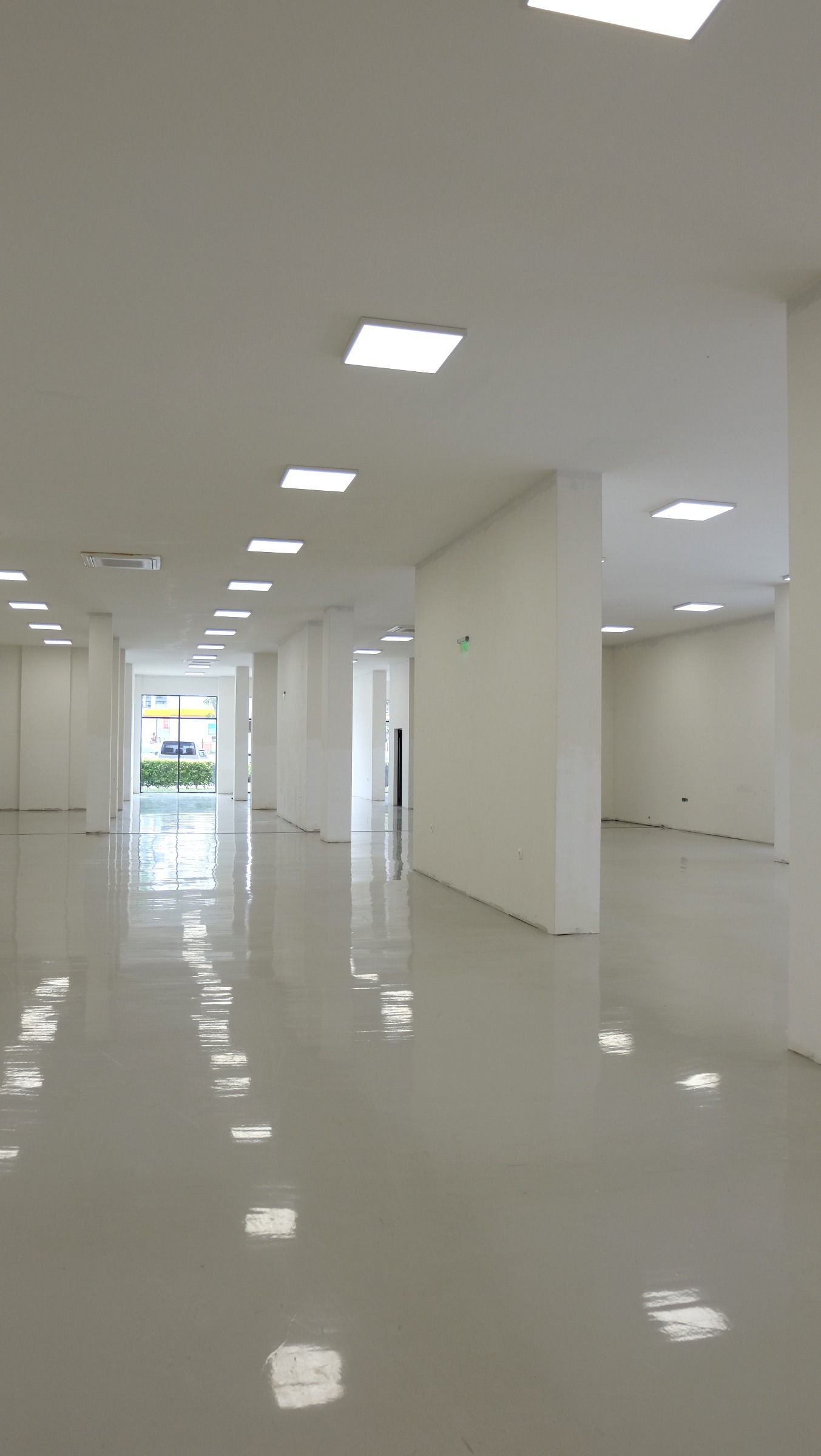 Продава МАГАЗИН, гр. Пловдив, Център, снимка 4 - Магазини - 50079803