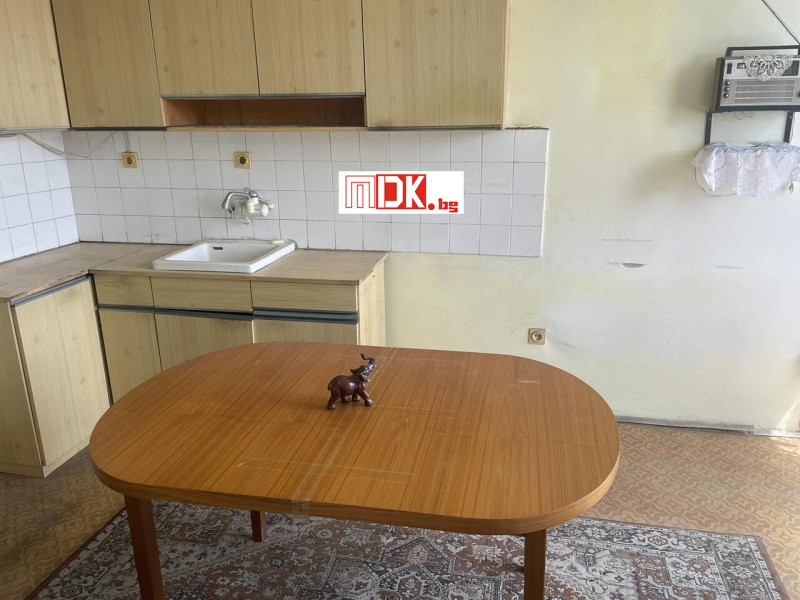 Zu verkaufen  1 Schlafzimmer Plowdiw , Kjutschuk Parisch , 73 qm | 33170483 - Bild [2]