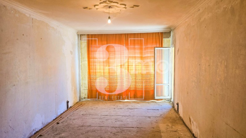 En venta  2 dormitorios Sofia , Mladost 1 , 88 metros cuadrados | 77887318 - imagen [2]