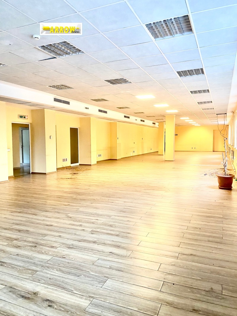 Na prodej  Kancelář Sofia , Centar , 3500 m2 | 36159032 - obraz [3]