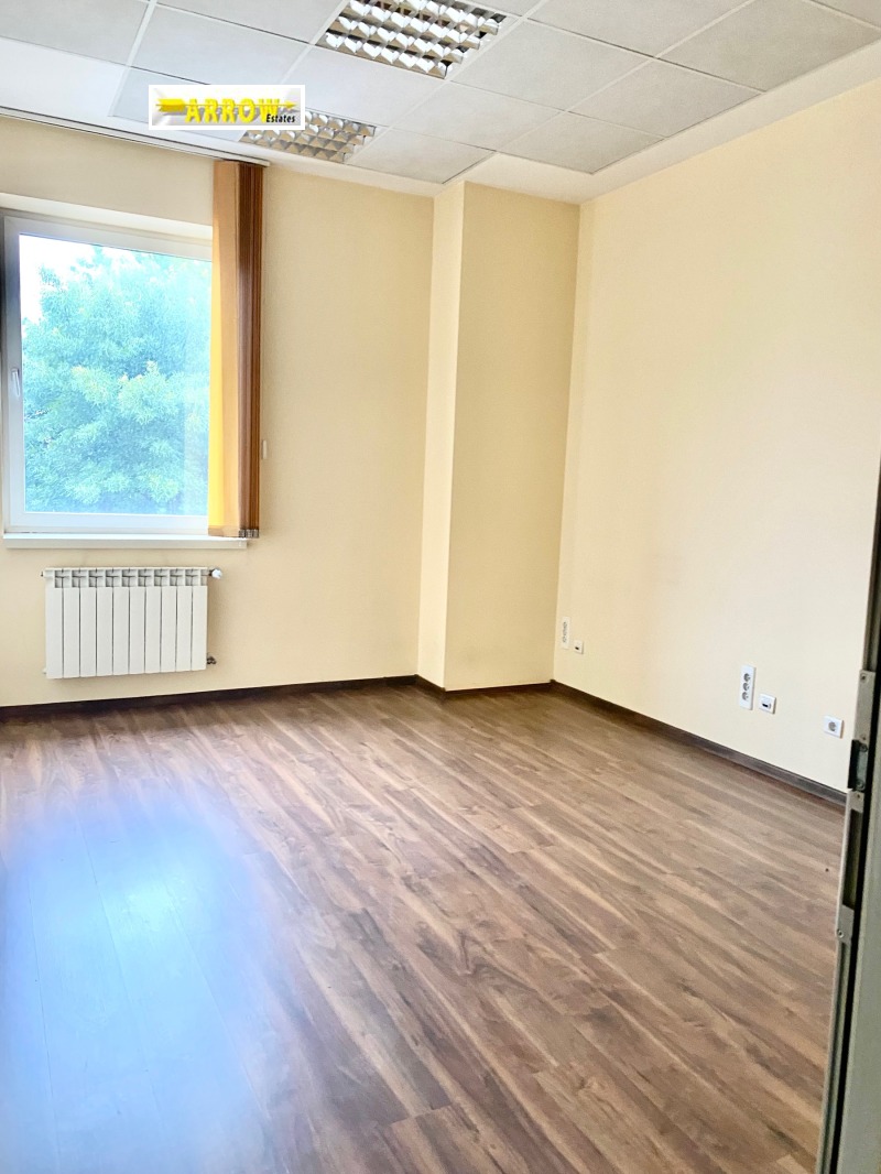 Na prodej  Kancelář Sofia , Centar , 3500 m2 | 36159032 - obraz [17]