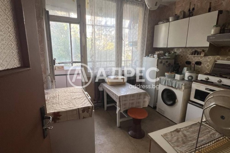 Продава  3-стаен град София , Банишора , 95 кв.м | 65471042