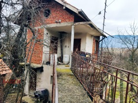 Къща с. Жиленци, област Кюстендил 8