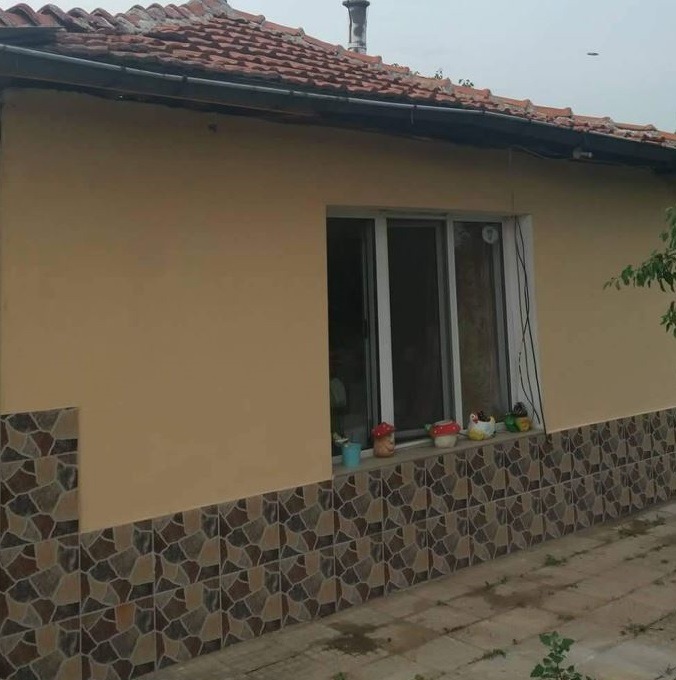 Продава  Къща област Пловдив , с. Момино село , 70 кв.м | 68643703