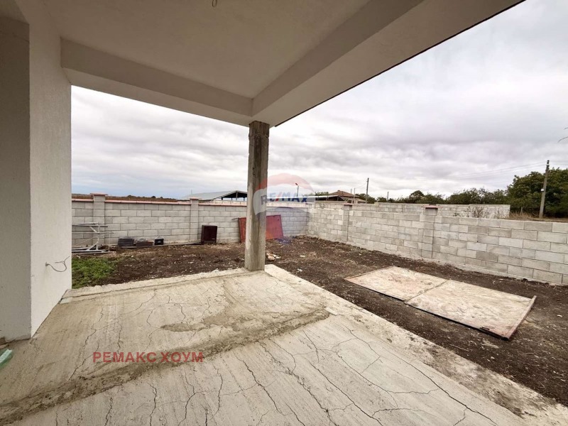 Till salu  Hus region Dobrich , Sokolovo , 131 kvm | 90691482 - bild [6]