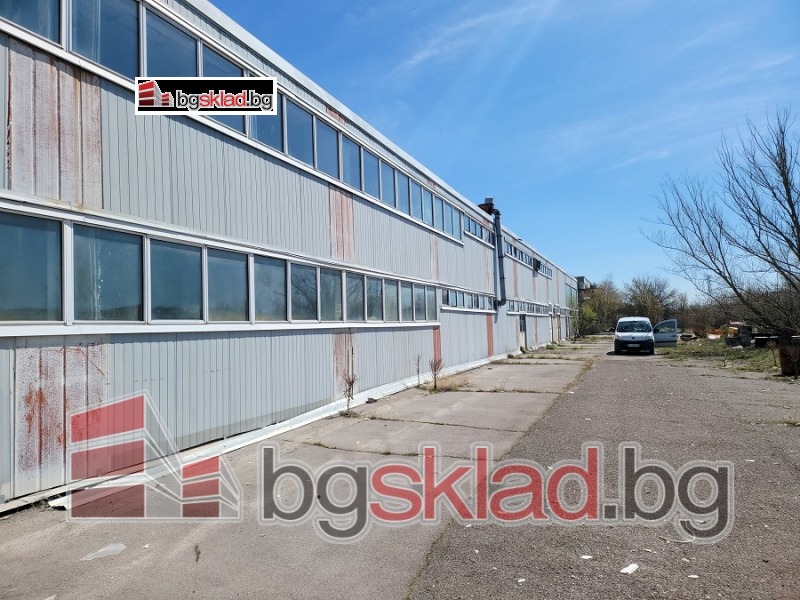 Продава ПРОМ. ПОМЕЩЕНИЕ, 2 160 кв.м.1 300 000 €2 542 579 лв.област София, с. Горна Малина 22:12 на 25 Ноември 2025