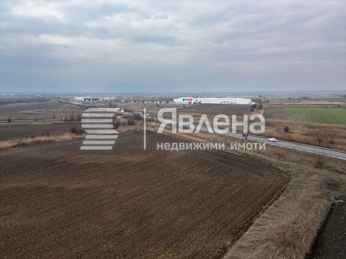 Продава  Парцел, град Пловдив, Индустриална зона - Север •  168 000 EUR • ID 72994163 — holmes.bg - [1] 
