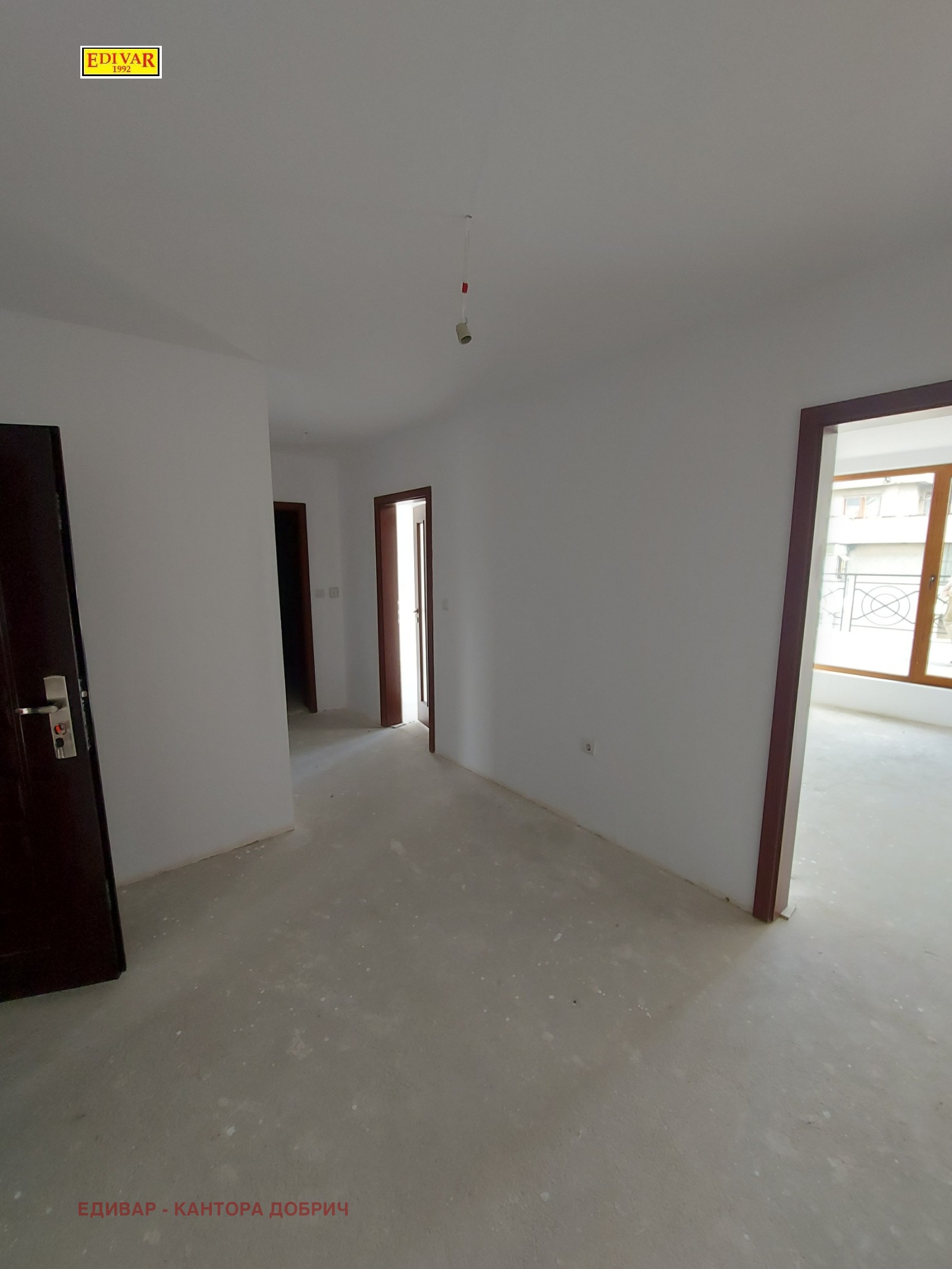Продава 2-СТАЕН, гр. Добрич, Център, снимка 2 - Апартаменти - 42311183