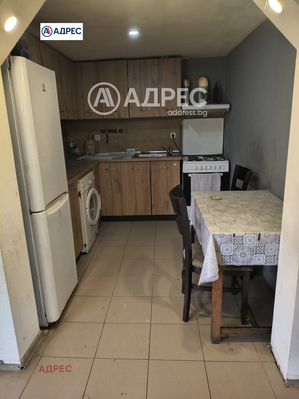 Продава КЪЩА, с. Горен чифлик, област Варна, снимка 3 - Къщи - 54027548