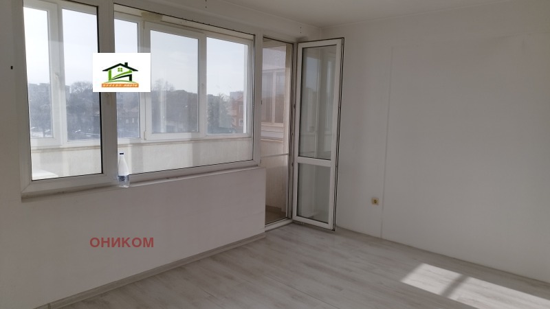 Продава 3-СТАЕН, гр. Пазарджик, Ставропол, снимка 3 - Aпартаменти - 49524977