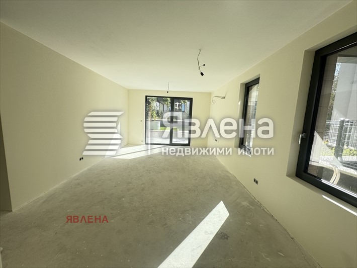 De vânzare  2 dormitoare Sofia , Crâstova vada , 115 mp | 77801970