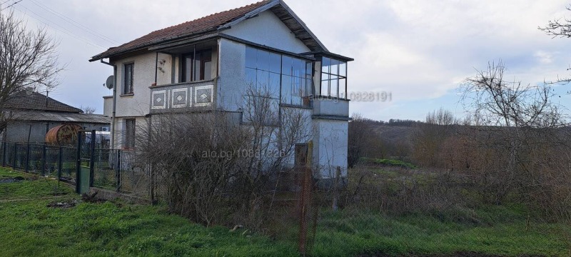 Продава КЪЩА, с. Загорци, област Бургас, снимка 2 - Къщи - 53454491