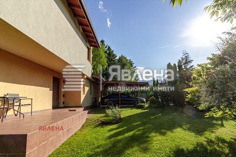 Продава КЪЩА, гр. София, м-т Камбаните, снимка 2 - Къщи - 56687084