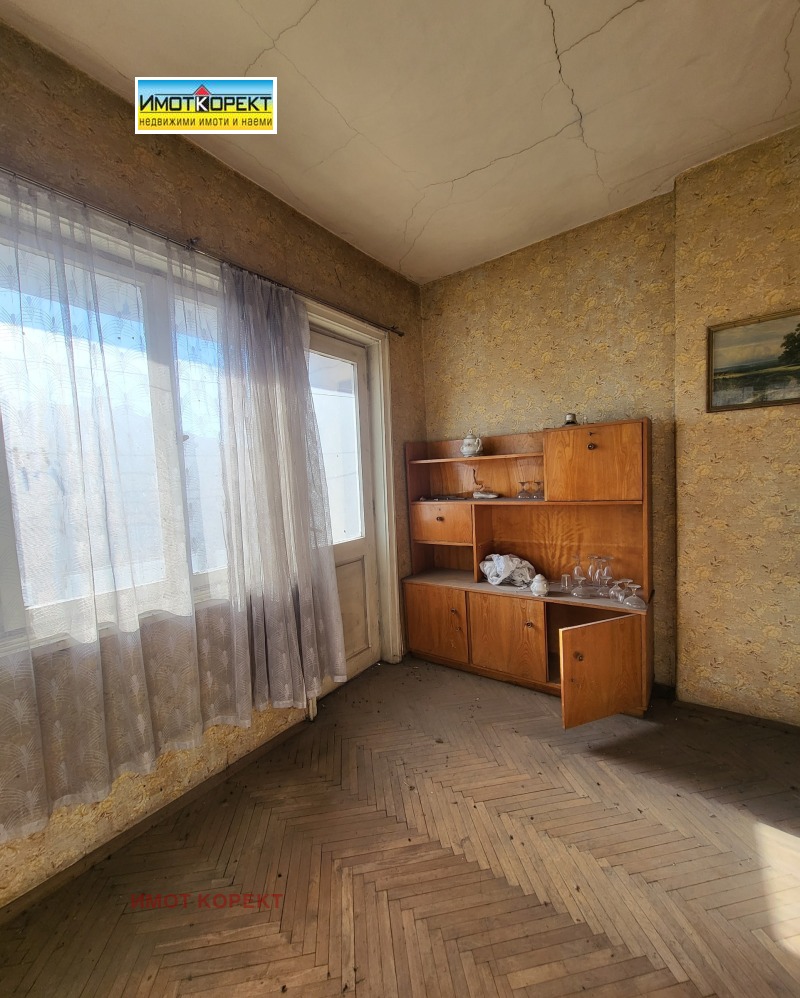 Продава ЕТАЖ ОТ КЪЩА в град Пазарджик, Изток - 135 кв.м / 60 000 € » 117 349.80 лв., ИМОТ КОРЕКТ