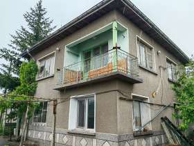 Casa Tsalapitsa, región Plovdiv 1