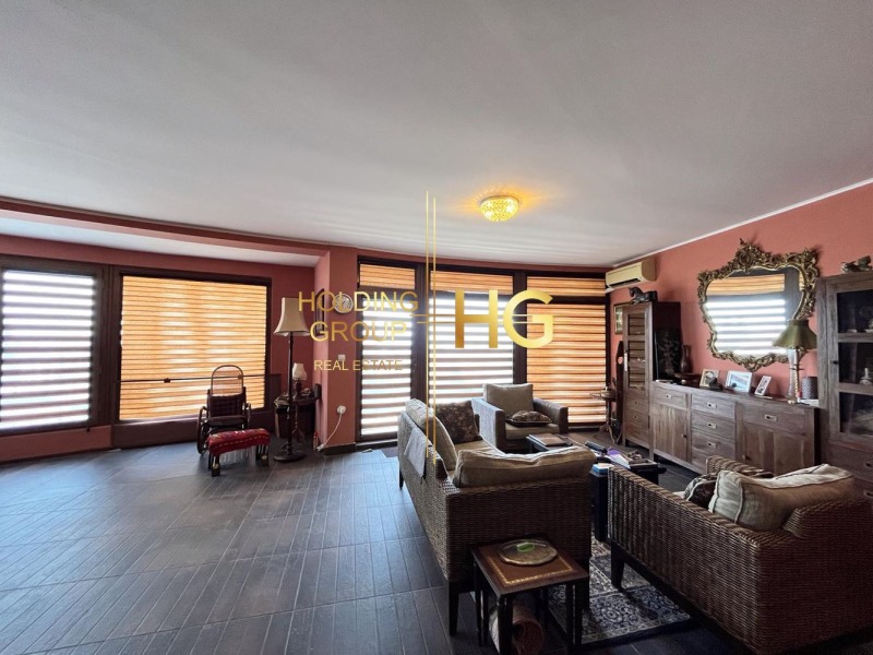 Продава 3-СТАЕН в град Варна, к.к. Св.Св. Константин и Елена - 130 кв.м / 270 000 € » 528 074.10 лв., ХОЛДИНГ ГРУП