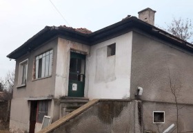 Продажба на имоти в с. Бенковски, област Пловдив - изображение 1 
