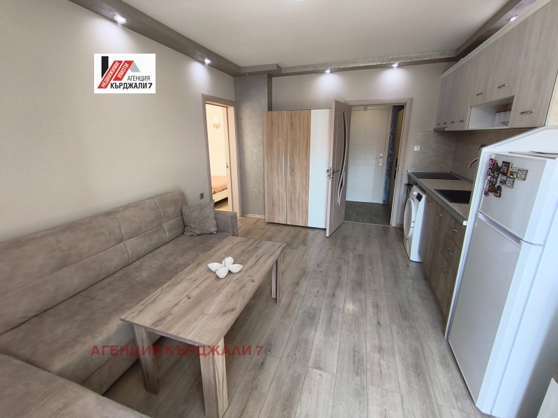 En venta  1 dormitorio Kardzhali , Vazrozhdentsi , 50 metros cuadrados | 86314228 - imagen [4]