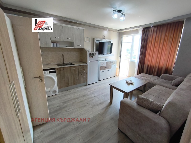 En venta  1 dormitorio Kardzhali , Vazrozhdentsi , 50 metros cuadrados | 86314228