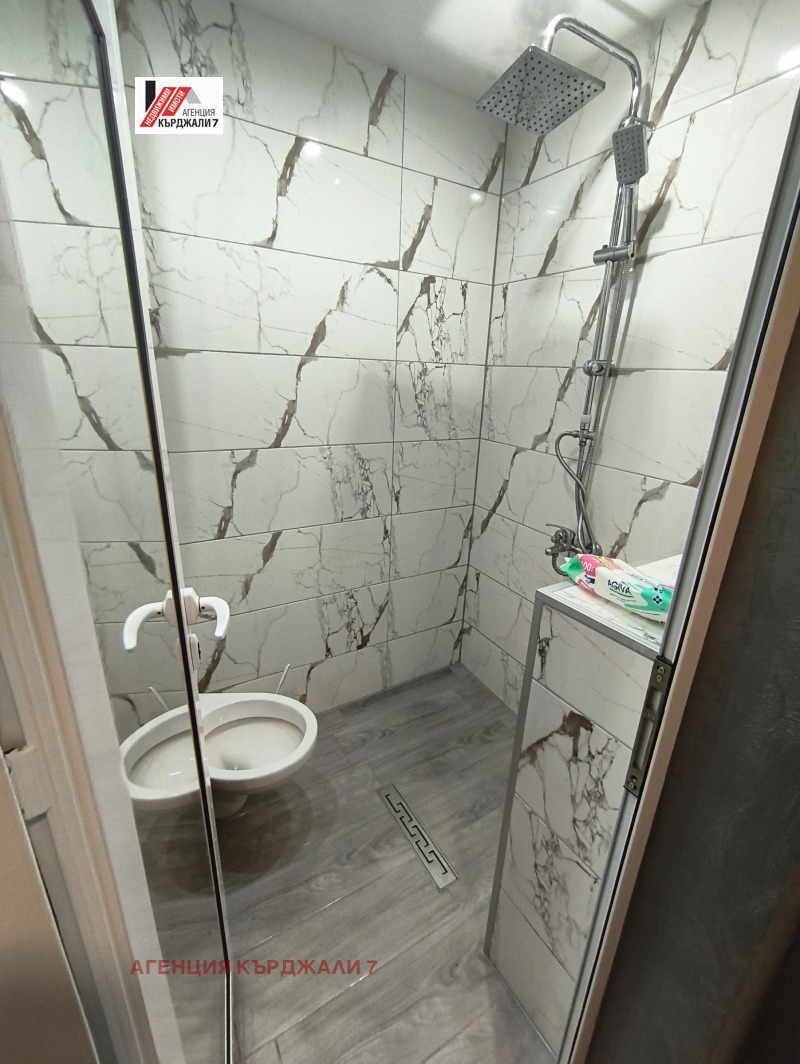 En venta  1 dormitorio Kardzhali , Vazrozhdentsi , 50 metros cuadrados | 86314228 - imagen [8]