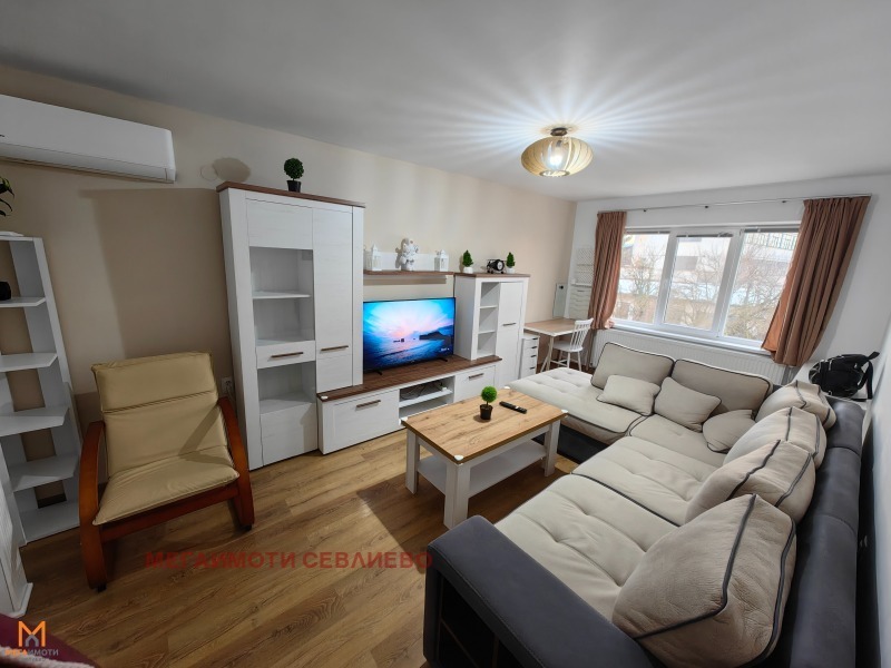 Продава 2-СТАЕН, гр. Севлиево, област Габрово, снимка 2 - Апартаменти - 54081371