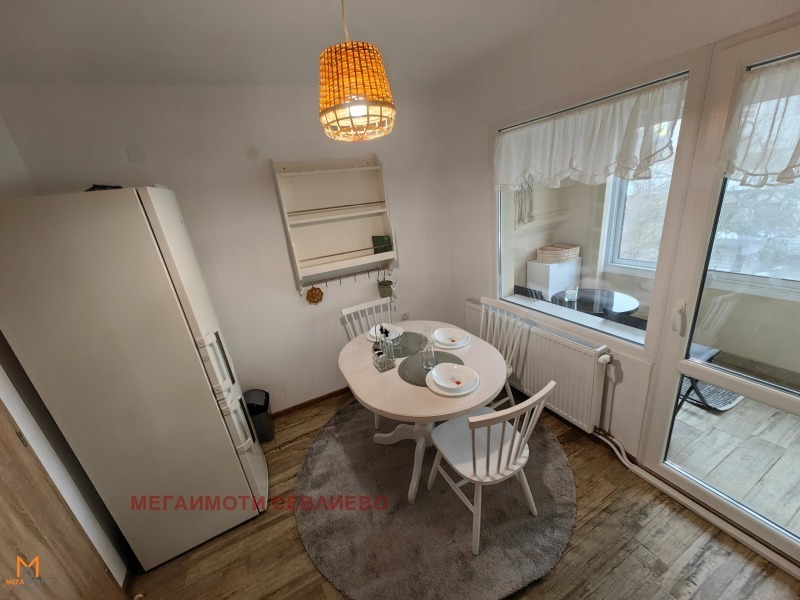 Продава 2-СТАЕН, гр. Севлиево, област Габрово, снимка 3 - Апартаменти - 54081371