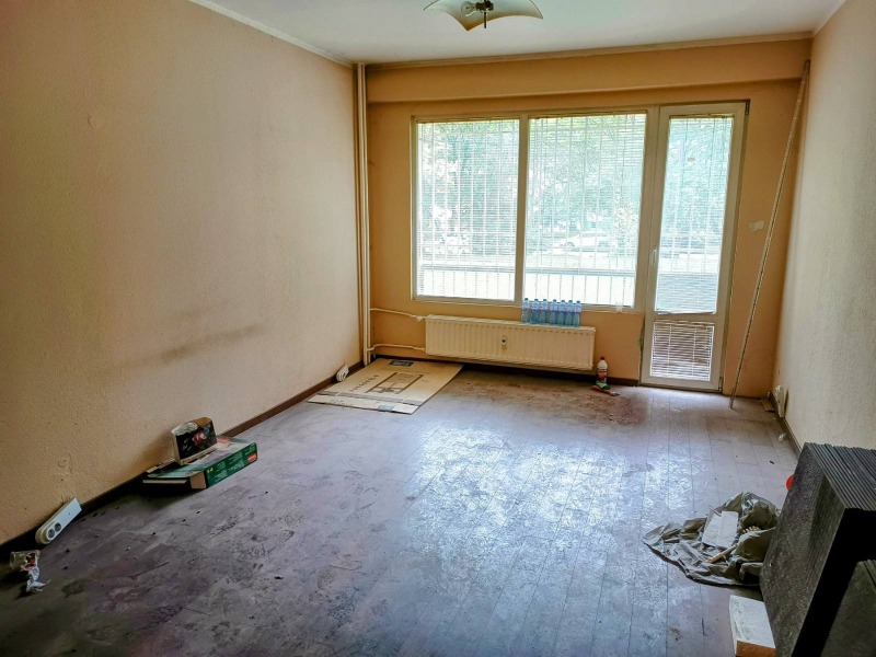 Продава  3-стаен град София , Банишора , 75 кв.м | 19935374
