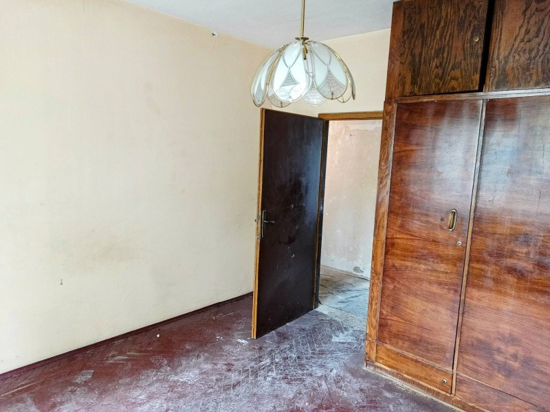Продава  3-стаен град София , Банишора , 75 кв.м | 19935374 - изображение [2]