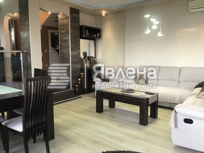 À venda  Casa região Varna , Priselci , 159 m² | 96700369
