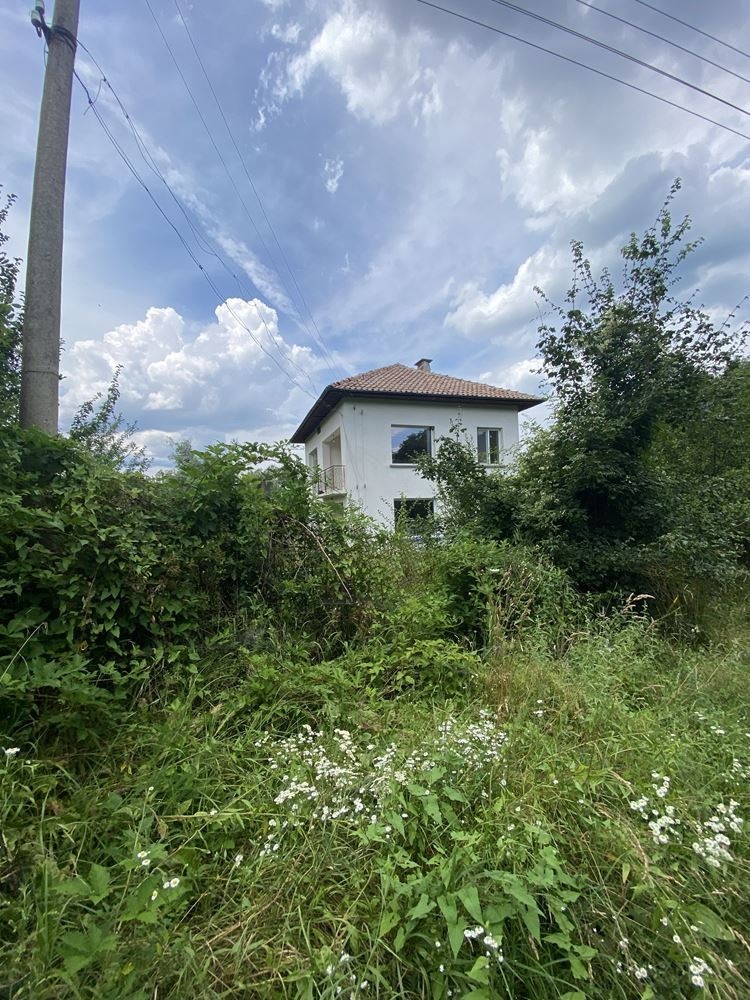 Продава КЪЩА, гр. Етрополе, област София област, снимка 2 - Къщи - 55660649
