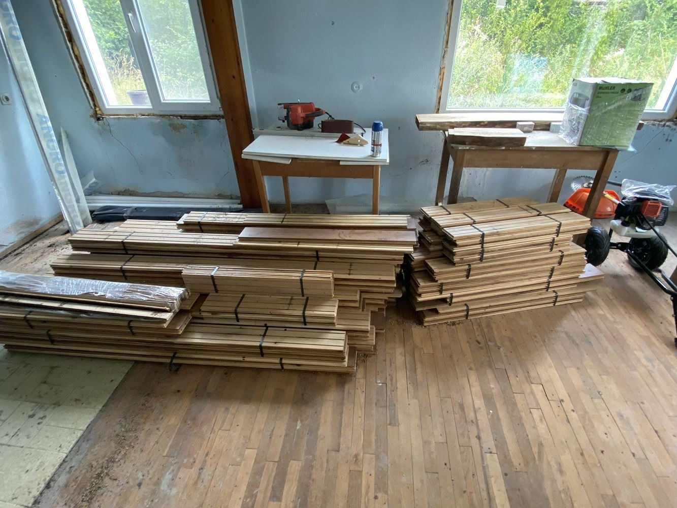 Продава КЪЩА, гр. Етрополе, област София област, снимка 4 - Къщи - 55660649